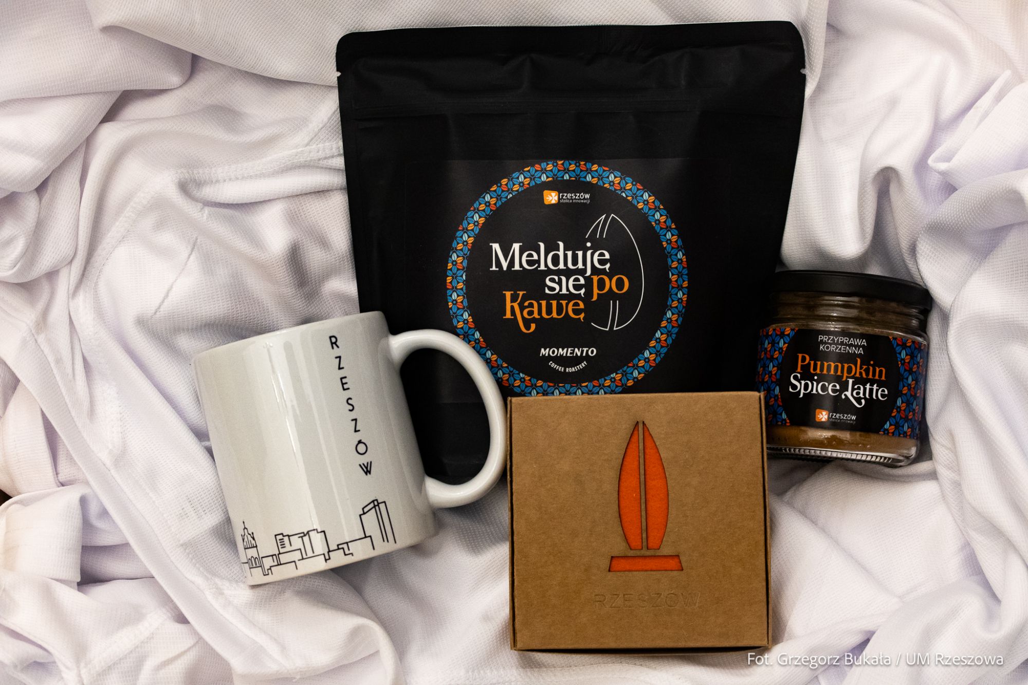 grafika promująca akcję ?Melduję się po kawę?